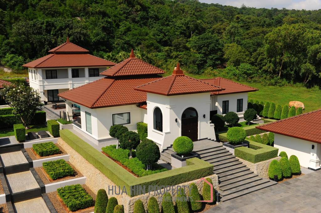 BelVida Estates: Exclusive, Luxurious 6 Bedroom Tropical Pool Villa