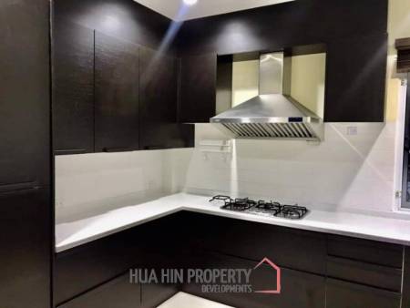 Palm Hils Golf Course: 2 Story 4 Bedroom Pool Villa