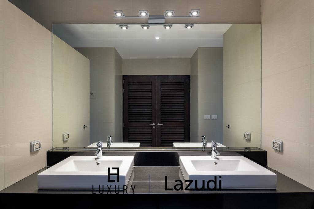 Дом 2,576 кв.м. 5 Кровать 