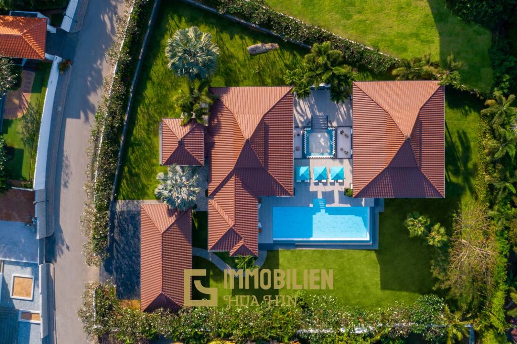 BelVida Estates : 5 Bedroom, Super Luxurious and Exclusive Pool Villa