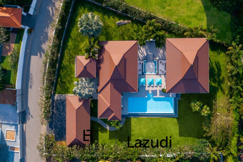 Дом 2,576 кв.м. 5 Кровать 