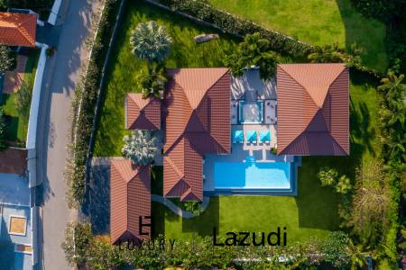 Дом 2,576 кв.м. 5 Кровать 