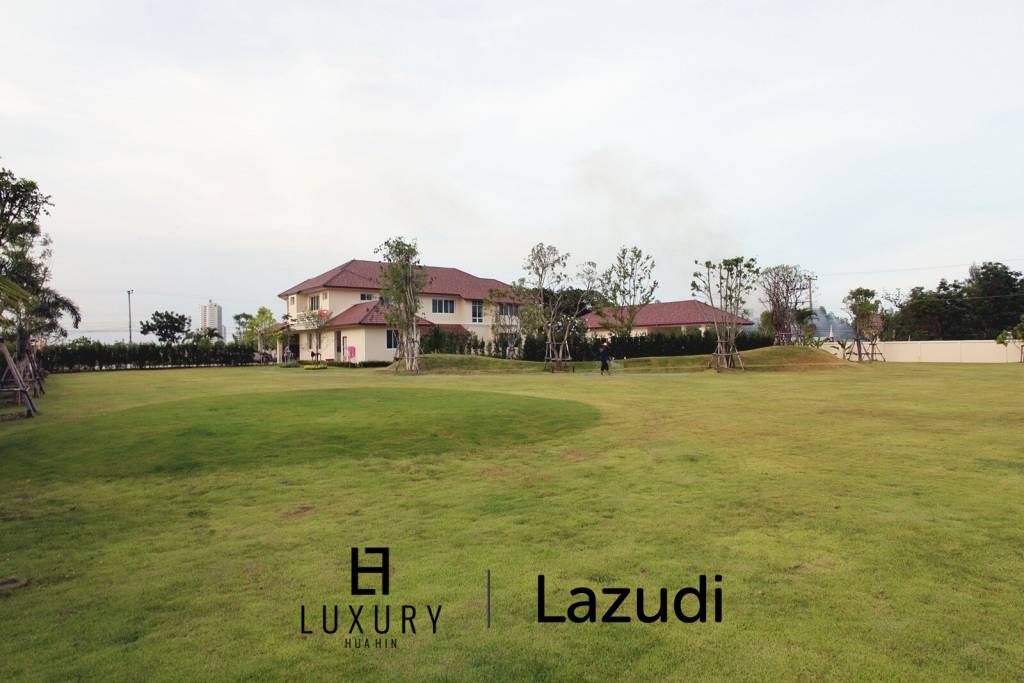 Luxury Two Story Mansion In Cha Am