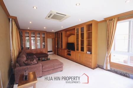 Luxury Two Story Mansion In Cha Am