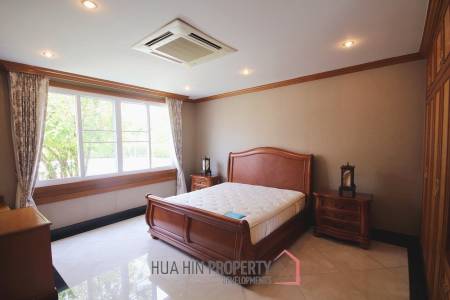 Luxury Two Story Mansion In Cha Am