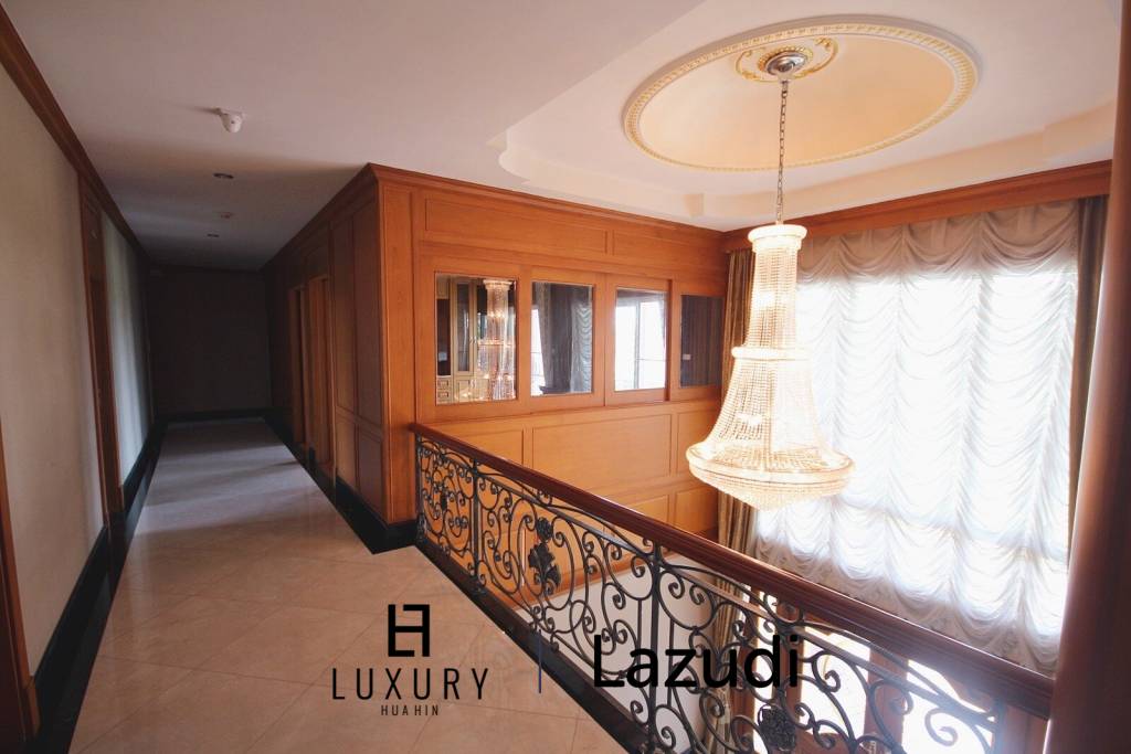 Luxury Two Story Mansion In Cha Am