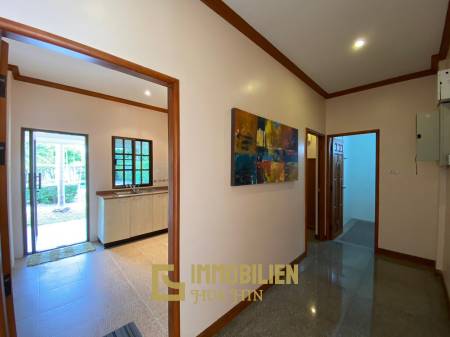 Sunset Village: Einstöckige Pool Villa mit 3 Schlafzimmern und Büro in Bor Fai
