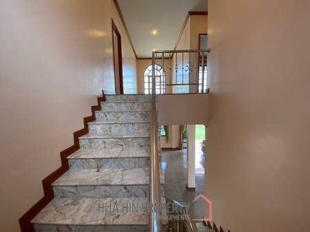 2 Story 3 Bedroom Pool Villa with Office In Bor Fai
