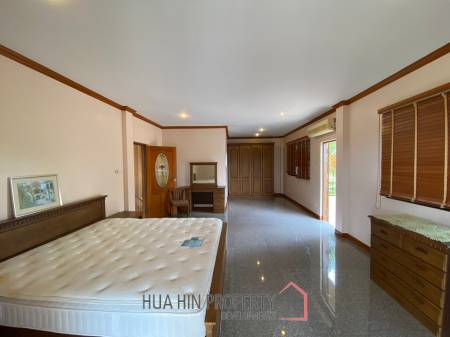 2 Story 3 Bedroom Pool Villa with Office In Bor Fai
