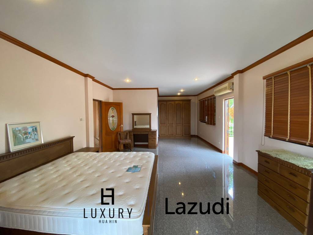 2 Story 3 Bedroom Pool Villa with Office In Bor Fai