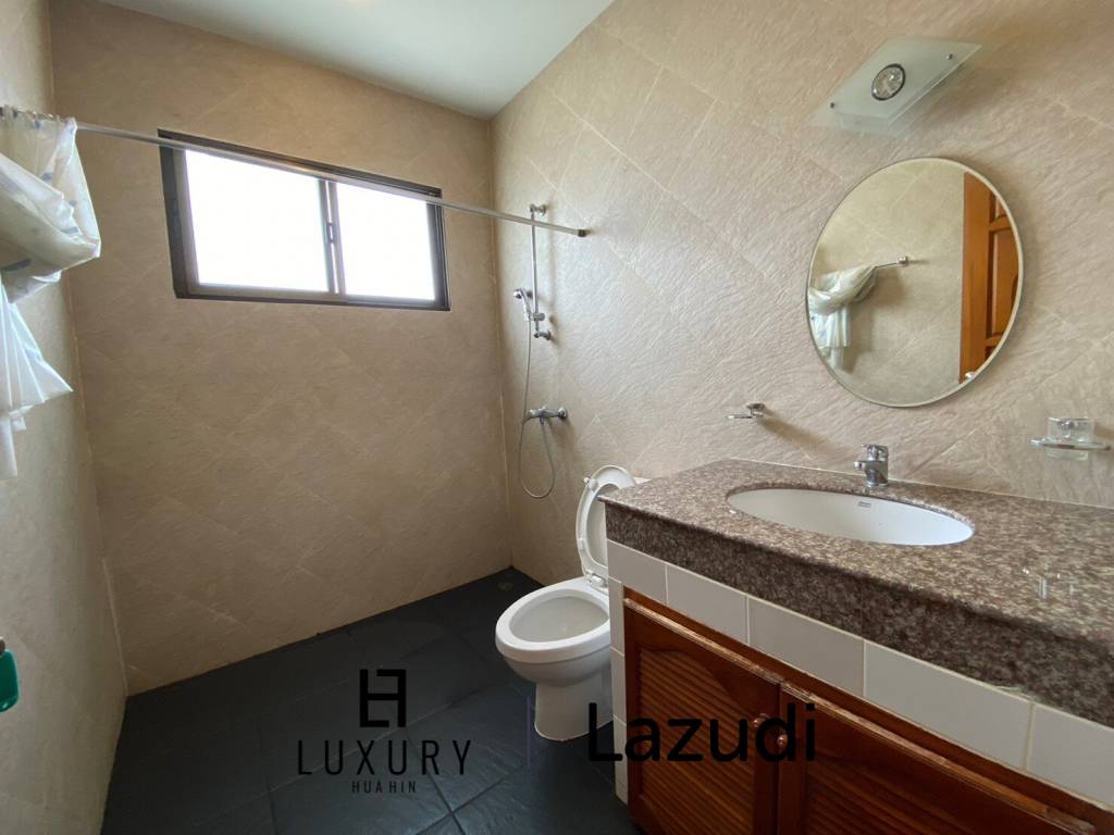 2 Story 3 Bedroom Pool Villa with Office In Bor Fai