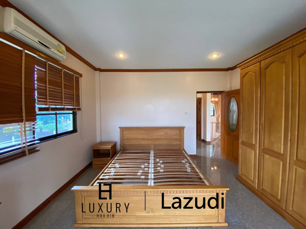 2 Story 3 Bedroom Pool Villa with Office In Bor Fai