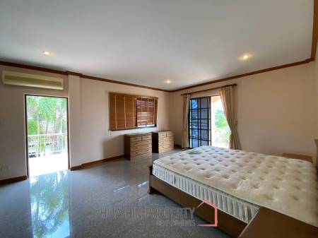 2 Story 3 Bedroom Pool Villa with Office In Bor Fai