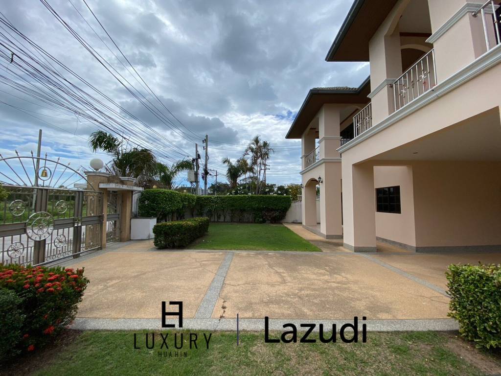 2 Story 3 Bedroom Pool Villa with Office In Bor Fai