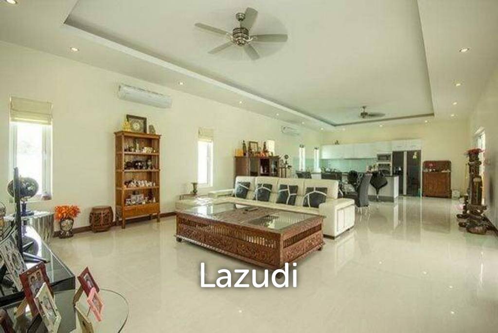 806 Sqm 4 Bed 4 Bath Villa For Sale