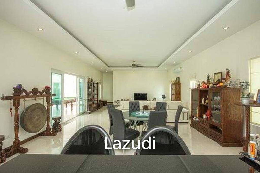 806 Sqm 4 Bed 4 Bath Villa For Sale