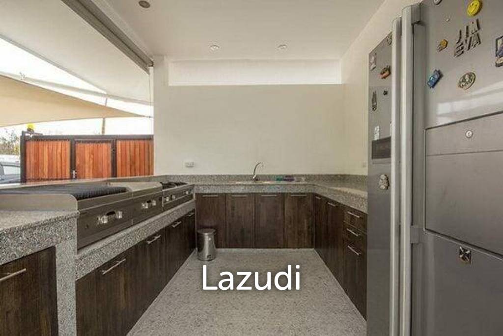 806 Sqm 4 Bed 4 Bath Villa For Sale