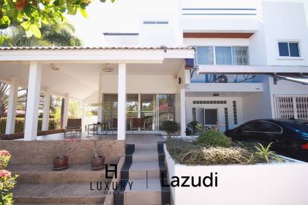 Villa mit 3 Schlafzimmern im Stadtzentrum, nur wenige Schritte vom Strand entfernt