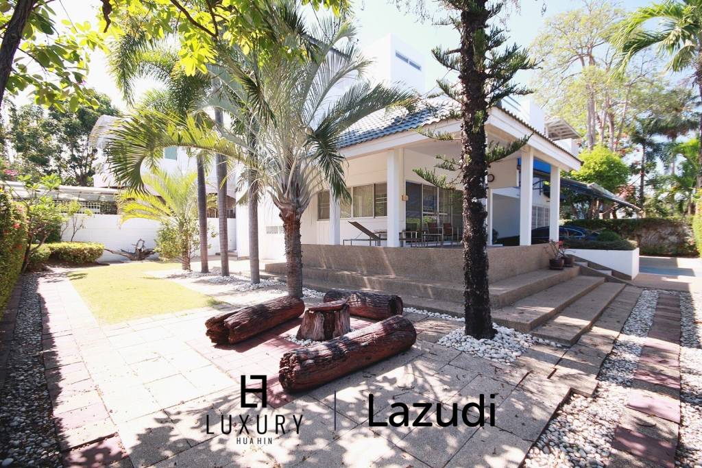 Villa mit 3 Schlafzimmern im Stadtzentrum, nur wenige Schritte vom Strand entfernt