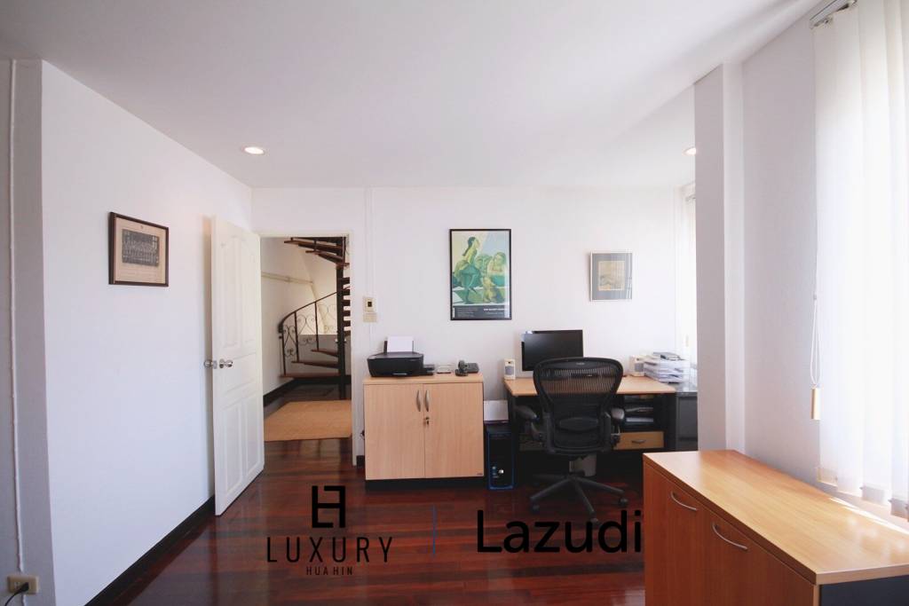 Villa mit 3 Schlafzimmern im Stadtzentrum, nur wenige Schritte vom Strand entfernt