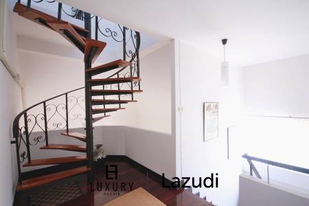 Villa mit 3 Schlafzimmern im Stadtzentrum, nur wenige Schritte vom Strand entfernt