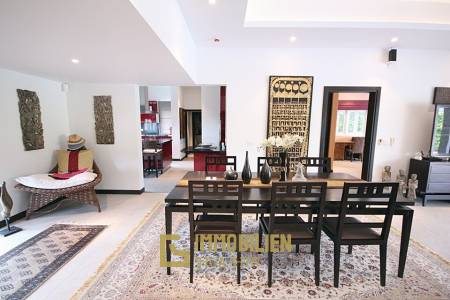 3 Schlafzimmer Pool Villa mit Golfmitgliedschaft