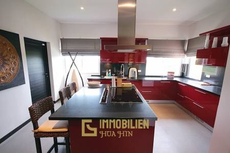 3 Schlafzimmer Pool Villa mit Golfmitgliedschaft