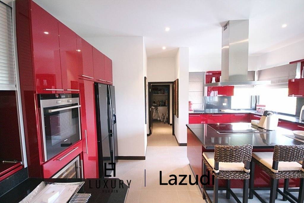 3 Schlafzimmer Pool Villa mit Golfmitgliedschaft