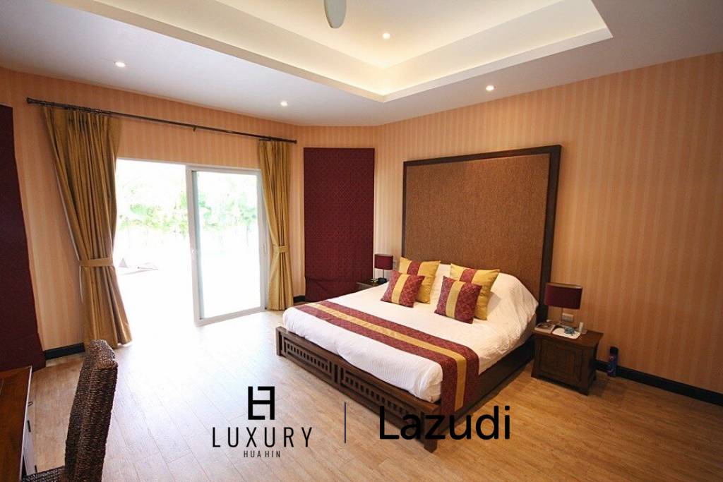 3 Schlafzimmer Pool Villa mit Golfmitgliedschaft