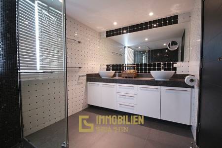 3 Schlafzimmer Pool Villa mit Golfmitgliedschaft
