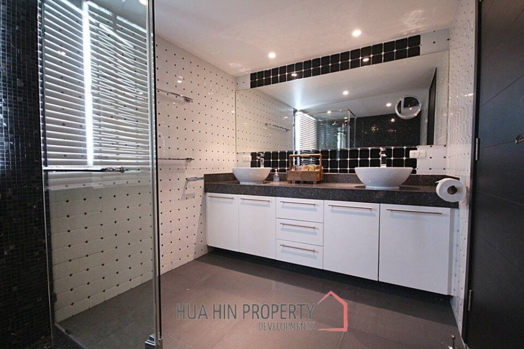 Single Story 3 Bedroom Pool Villa with Golf Membership