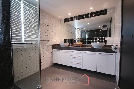 Single Story 3 Bedroom Pool Villa with Golf Membership