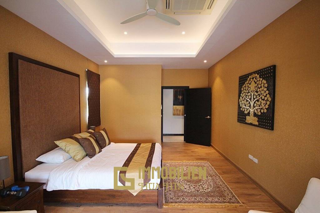 3 Schlafzimmer Pool Villa mit Golfmitgliedschaft