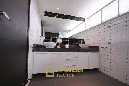 3 Schlafzimmer Pool Villa mit Golfmitgliedschaft