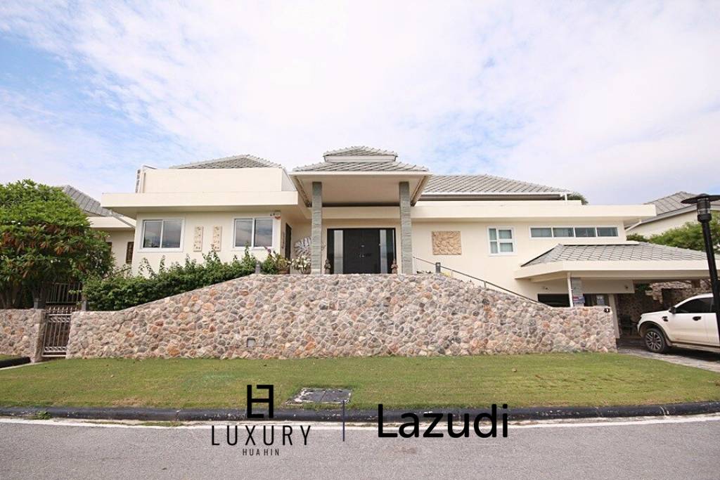 3 Schlafzimmer Pool Villa mit Golfmitgliedschaft