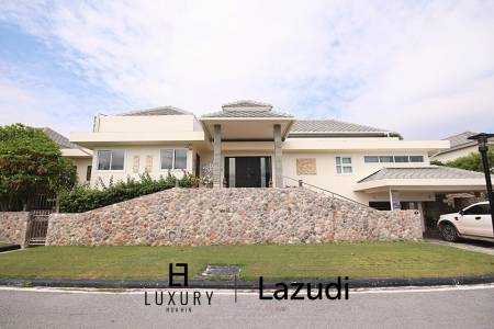 3 Schlafzimmer Pool Villa mit Golfmitgliedschaft