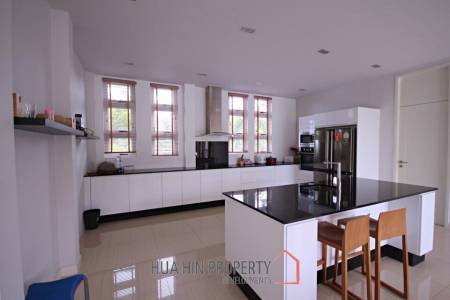 Two Story Pool Villa with Golf Membership For Sale