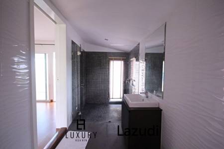 700 metro cuadrado 4 ` Casa de Venta