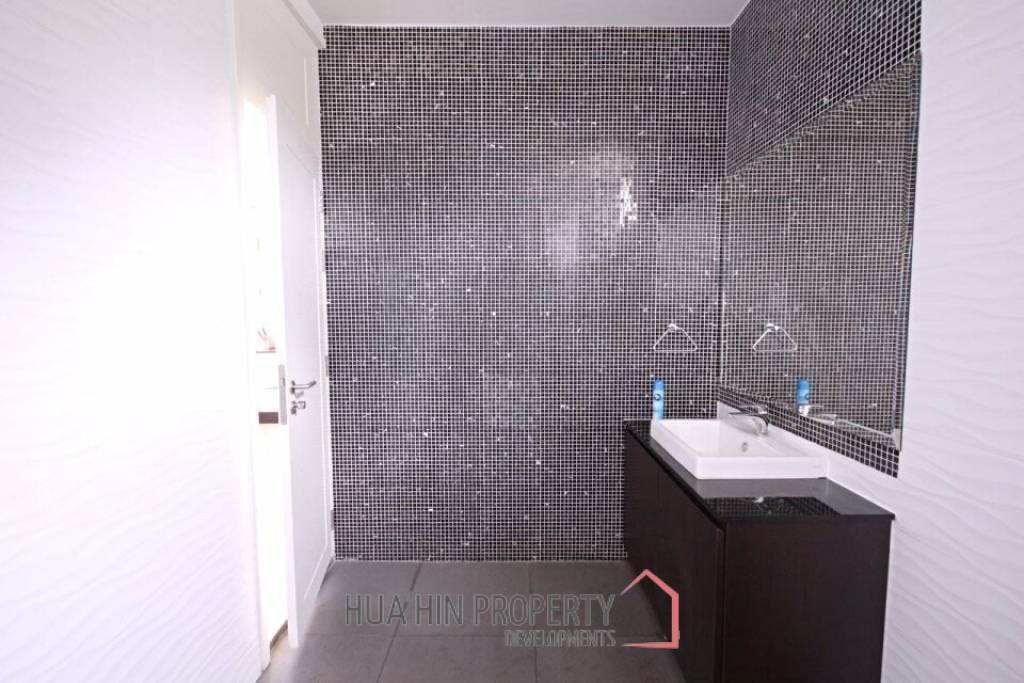Two Story Pool Villa with Golf Membership For Sale