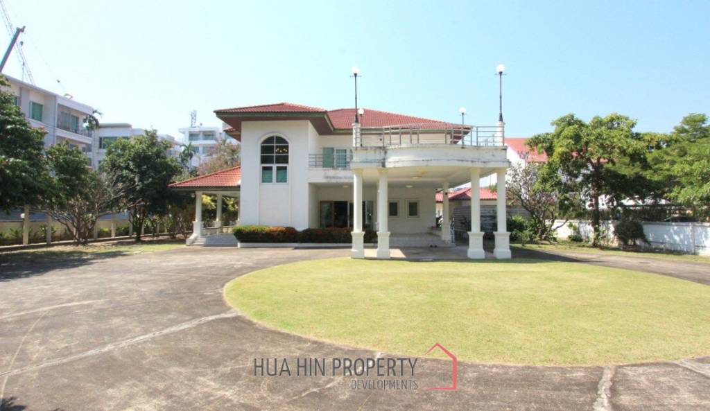 Land with a 2 Storey Villa, 50 metres from Beach - Central Hua Hin