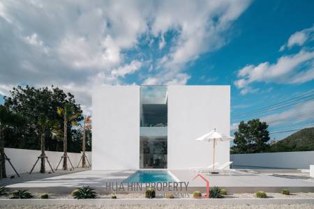 4 Bedroom, Minimalistic, Ultra Modern Pool Villa