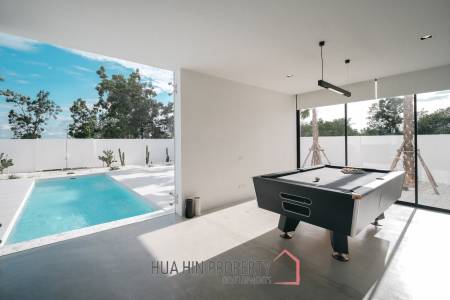 4 Bedroom, Minimalistic, Ultra Modern Pool Villa