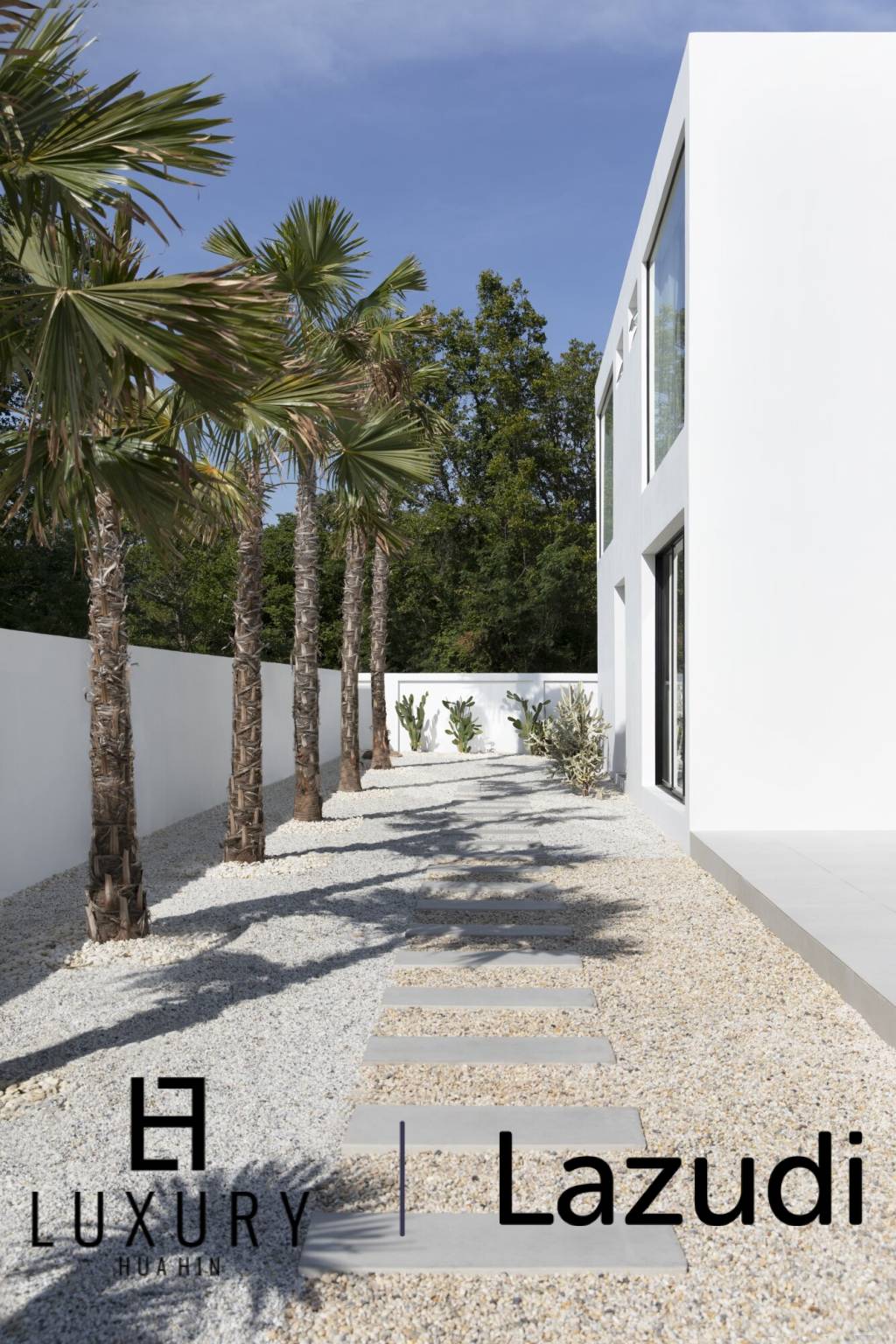 4 Bedroom, Minimalistic, Ultra Modern Pool Villa