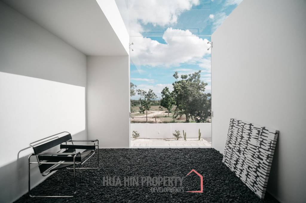 4 Bedroom, Minimalistic, Ultra Modern Pool Villa