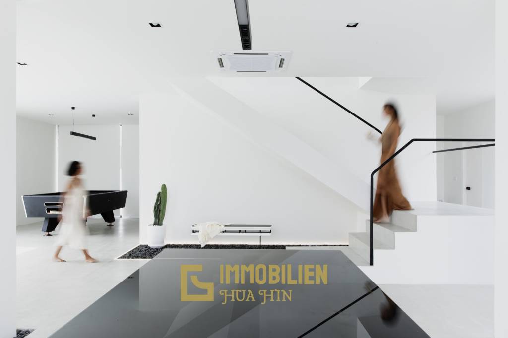 4 Bedroom, Minimalistic, Ultra Modern Pool Villa