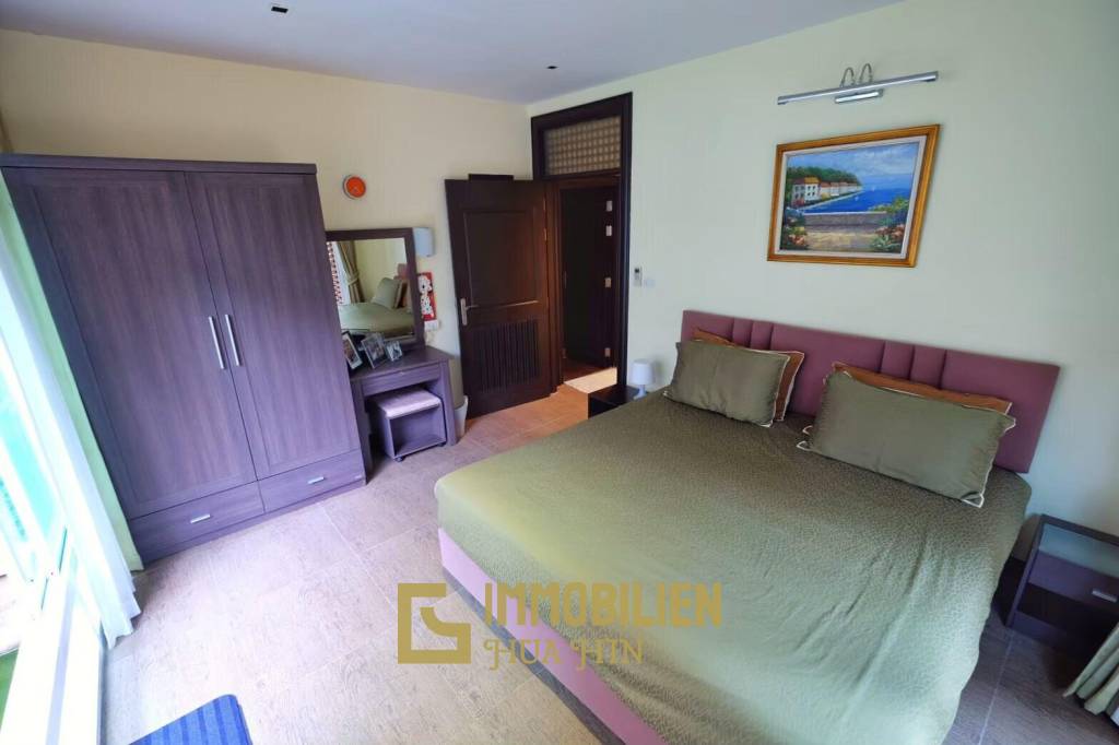 Sea Side Condominium: Große 2 Schlafzimmer-Eigentumswohnung am Meer - Nord Hua Hin