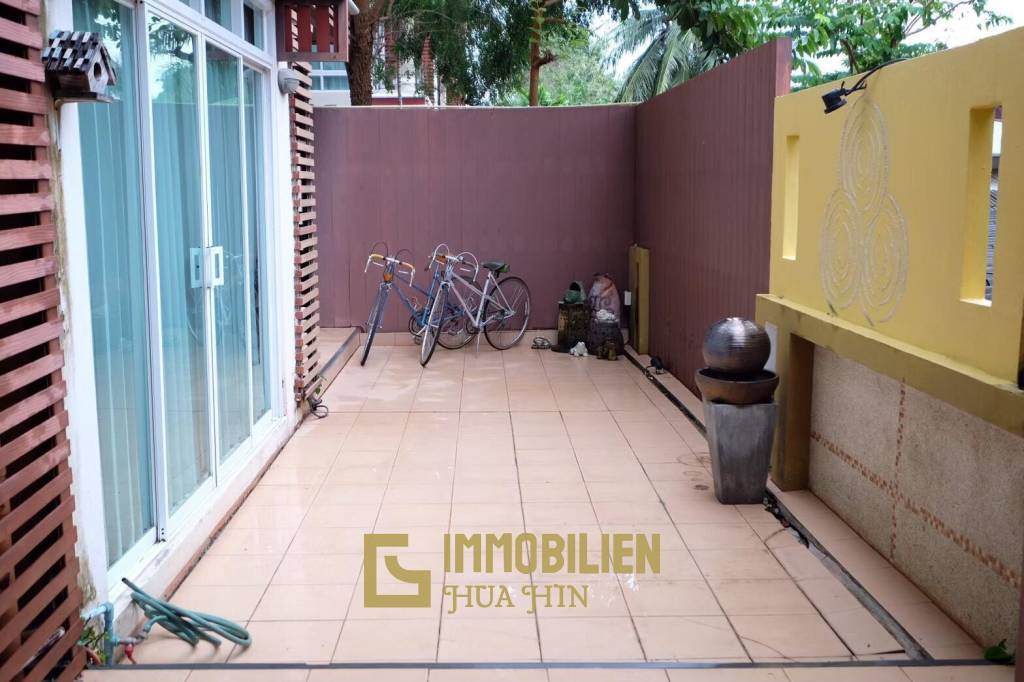 Sea Side Condominium: Große 2 Schlafzimmer-Eigentumswohnung am Meer - Nord Hua Hin