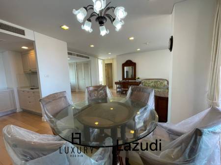 Stunning 3 Bed Condo with Sea and Pool View in town