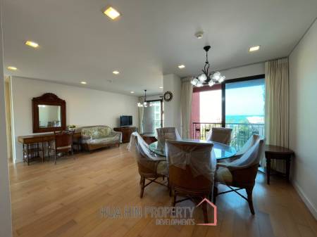 Stunning 3 Bed Condo with Sea and Pool View in town