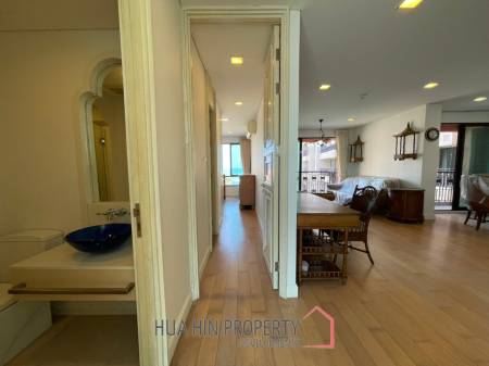 Stunning 3 Bed Condo with Sea and Pool View in town